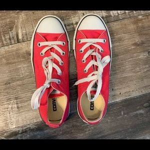 Womens Converse size 6